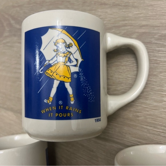 Set of 3 Vintage Morton Salt Coffee Mugs,1914,1921,1956 “When It Rains It Pours” - Picture 8 of 9